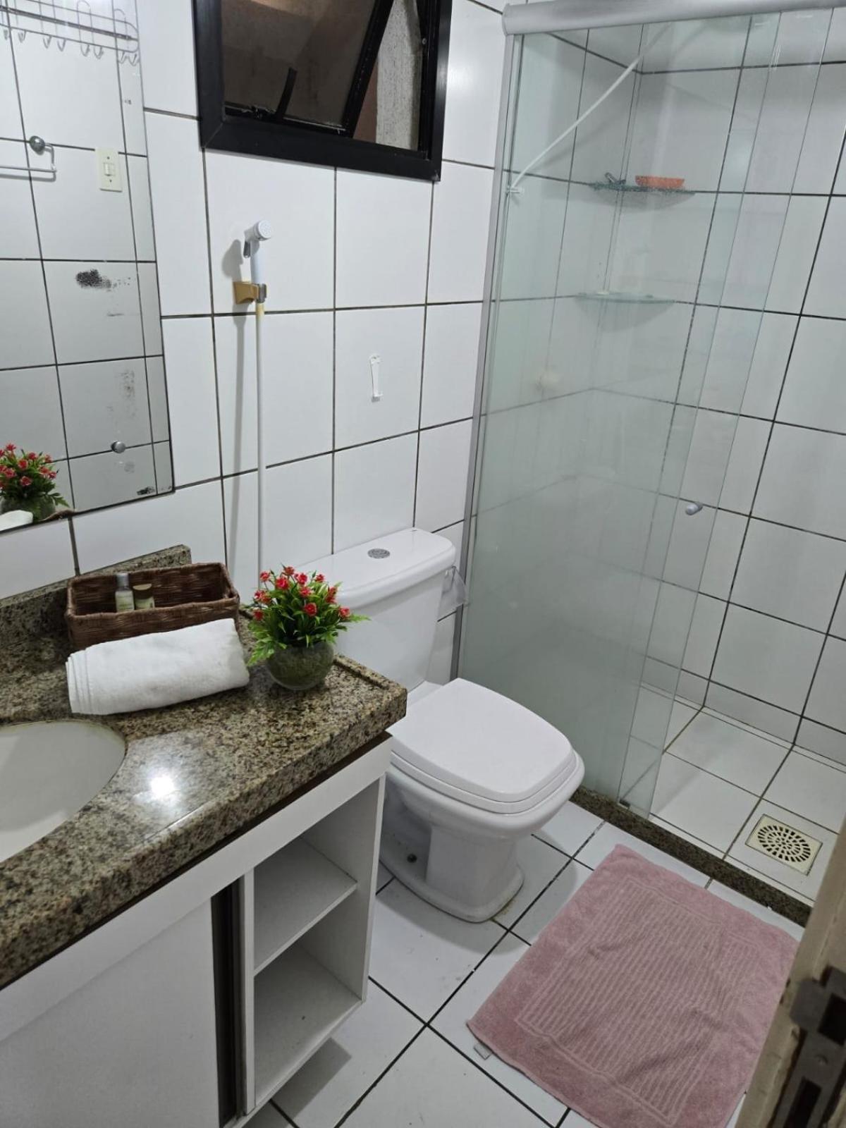 De 2 Quartos Em Pertinho Da Beira Mar Apartamento