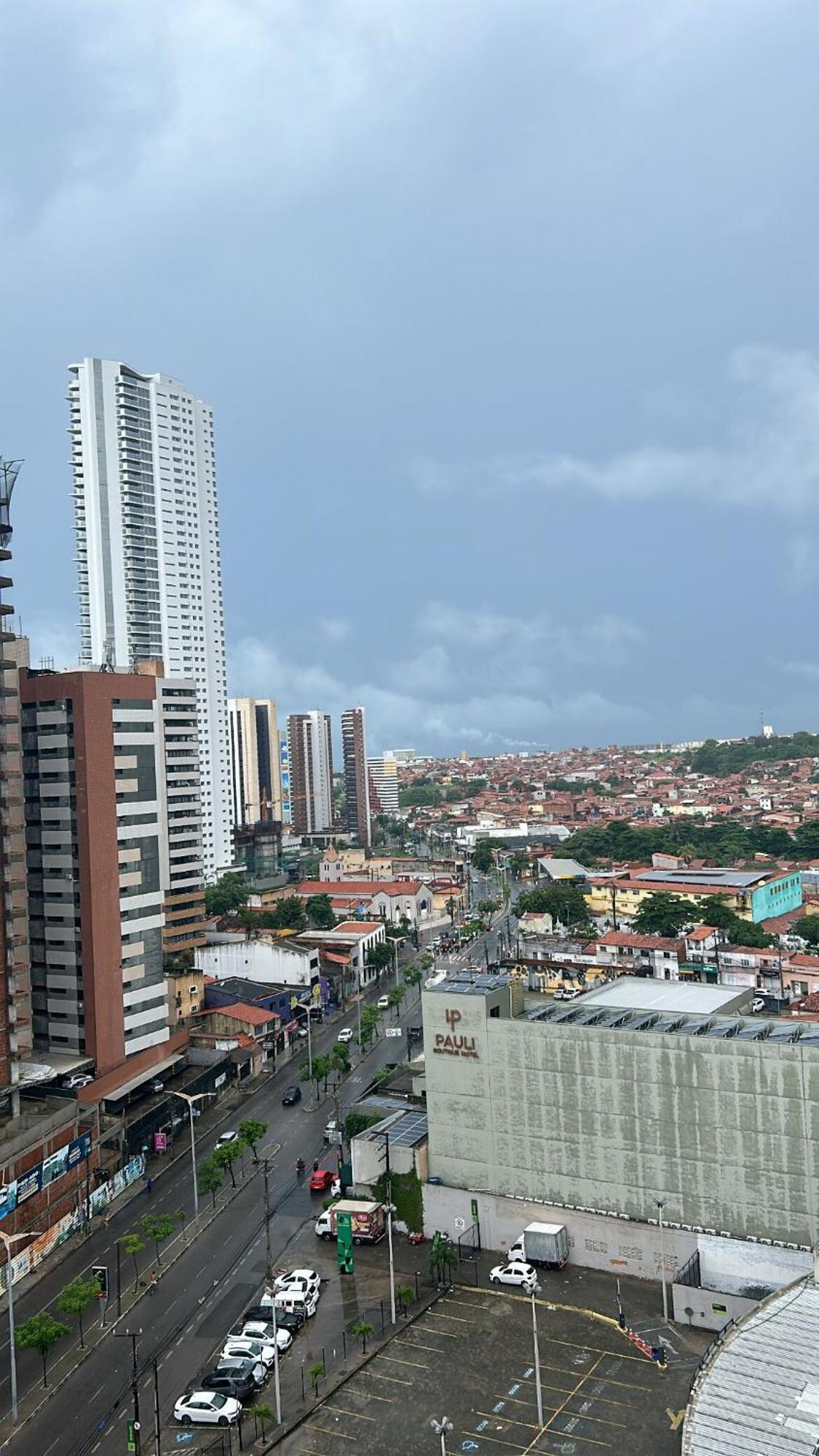 Apartamento De 2 Quartos Em Pertinho Da Beira Mar Fortaleza (Ceara)